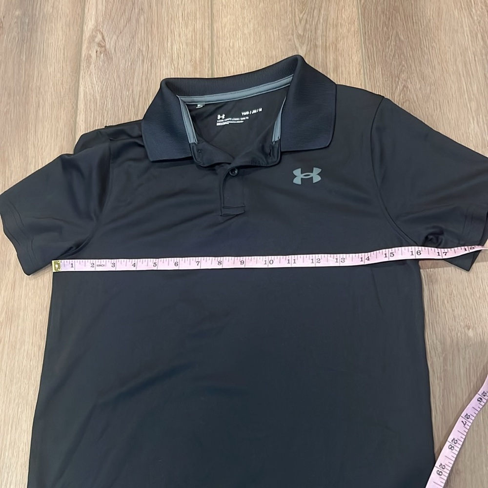 Boy’s Under Armour Black Polo Short Sleeves Sz Youth Medium (10-12) Loose Style - Picture 4 of 12